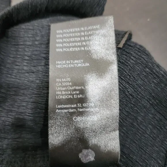 URBAN OUTFITTERS Valeria Halter Crop Top Size Small Black Shirt Strappy - Picture 11 of 12